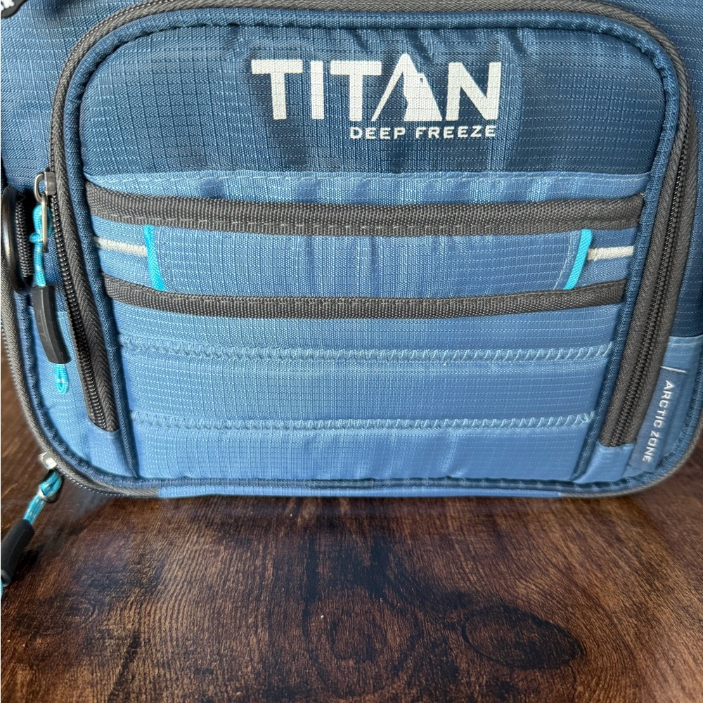 Titan Deep Freeze Men's Toiletry Bag in Blue with Teal Accents
